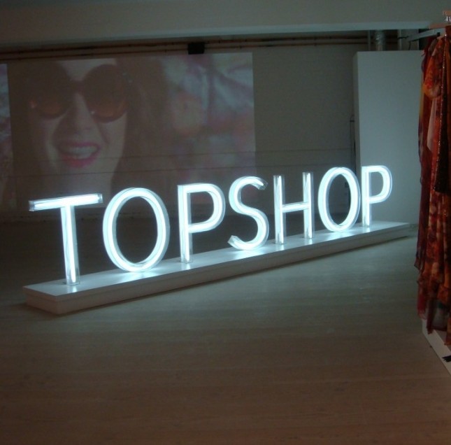 Topshop Chegando…