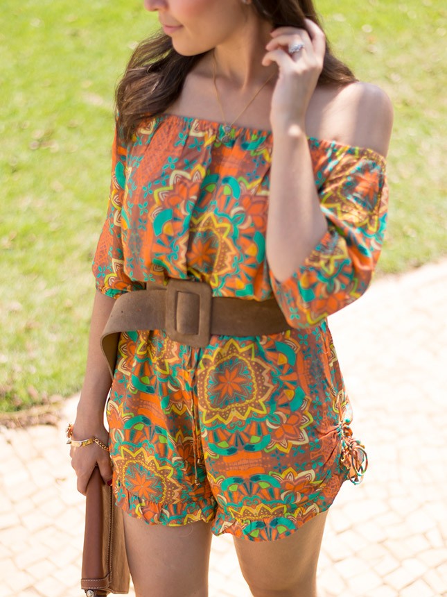 Detalhes do look da blogger Mônica Araújo. Prepare-se para o verão!