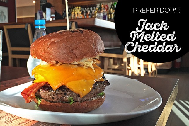 Jack Melted Cheddar é o preferido da blogueira Mônica Araújo no General Prime Burger, em SP.