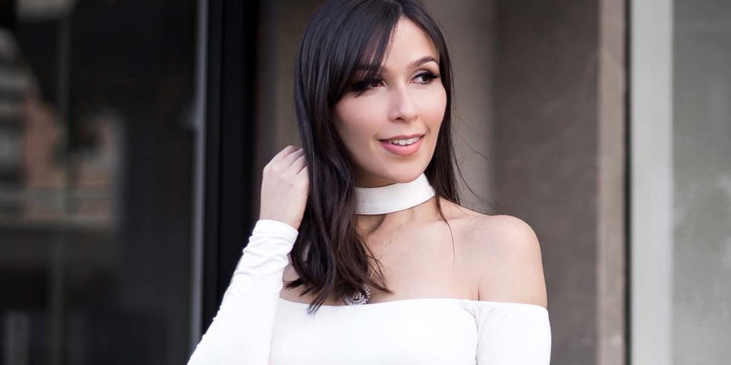 Look Tobi – Body com Choker e Short Alfaiataria