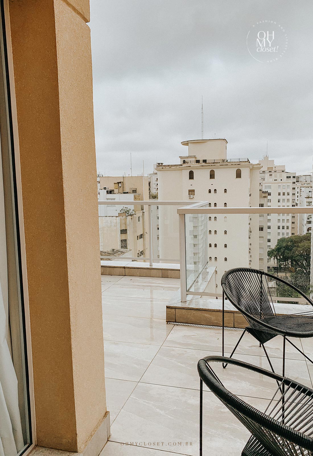 Outro ângulo do terraço apartamento duplex em São Paulo.