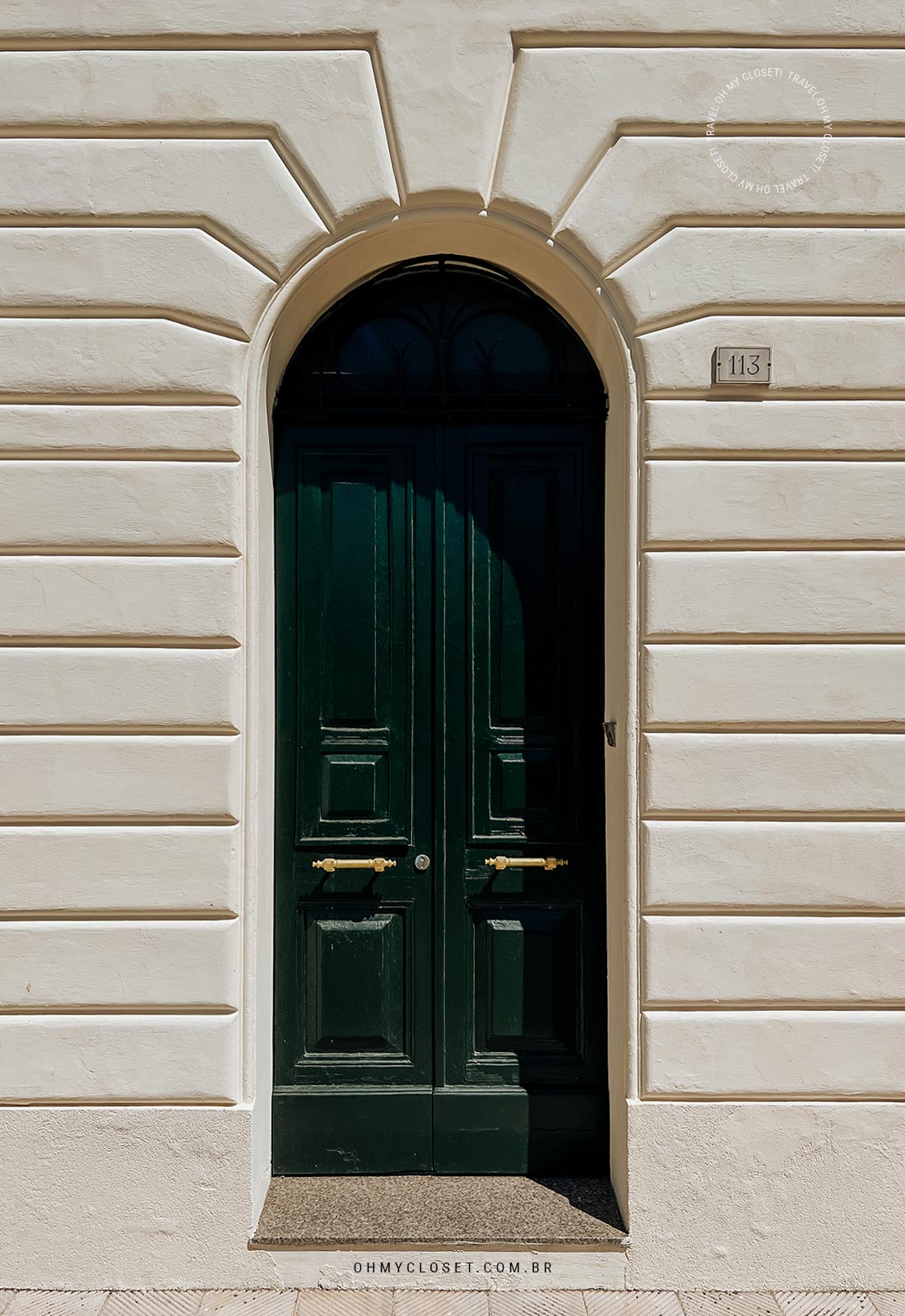 Porta e arquitetura em Porto Recanati