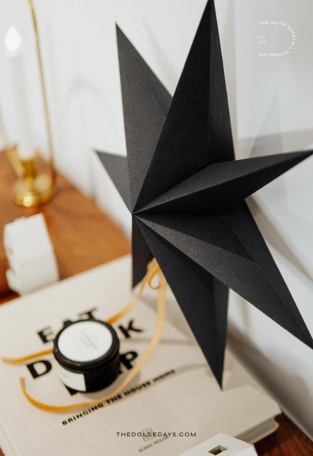Estrela de natal em papel feita em casa.