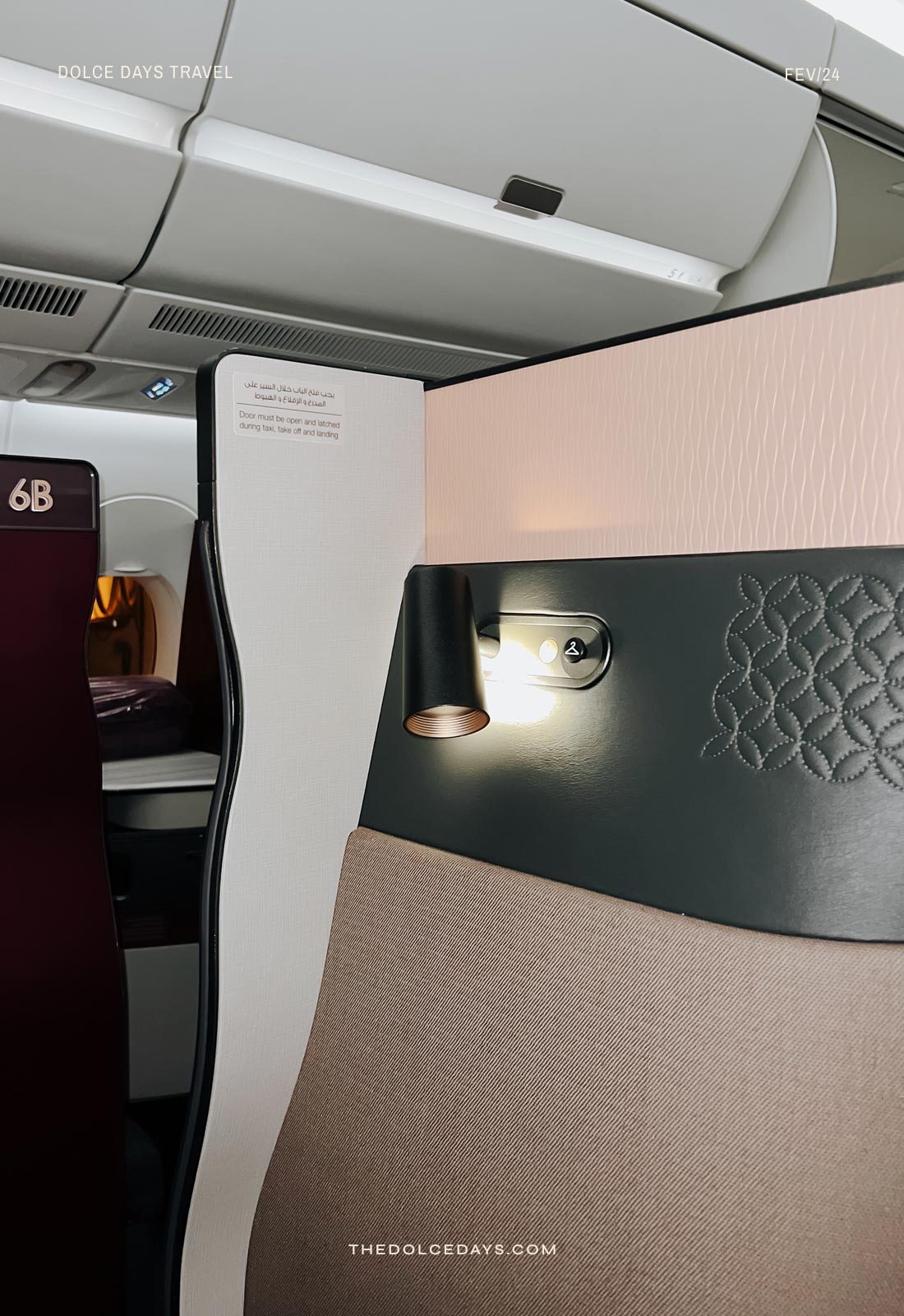 Luz de cortesia executiva Qsuite Qatar Airways no 787 Dreamliner