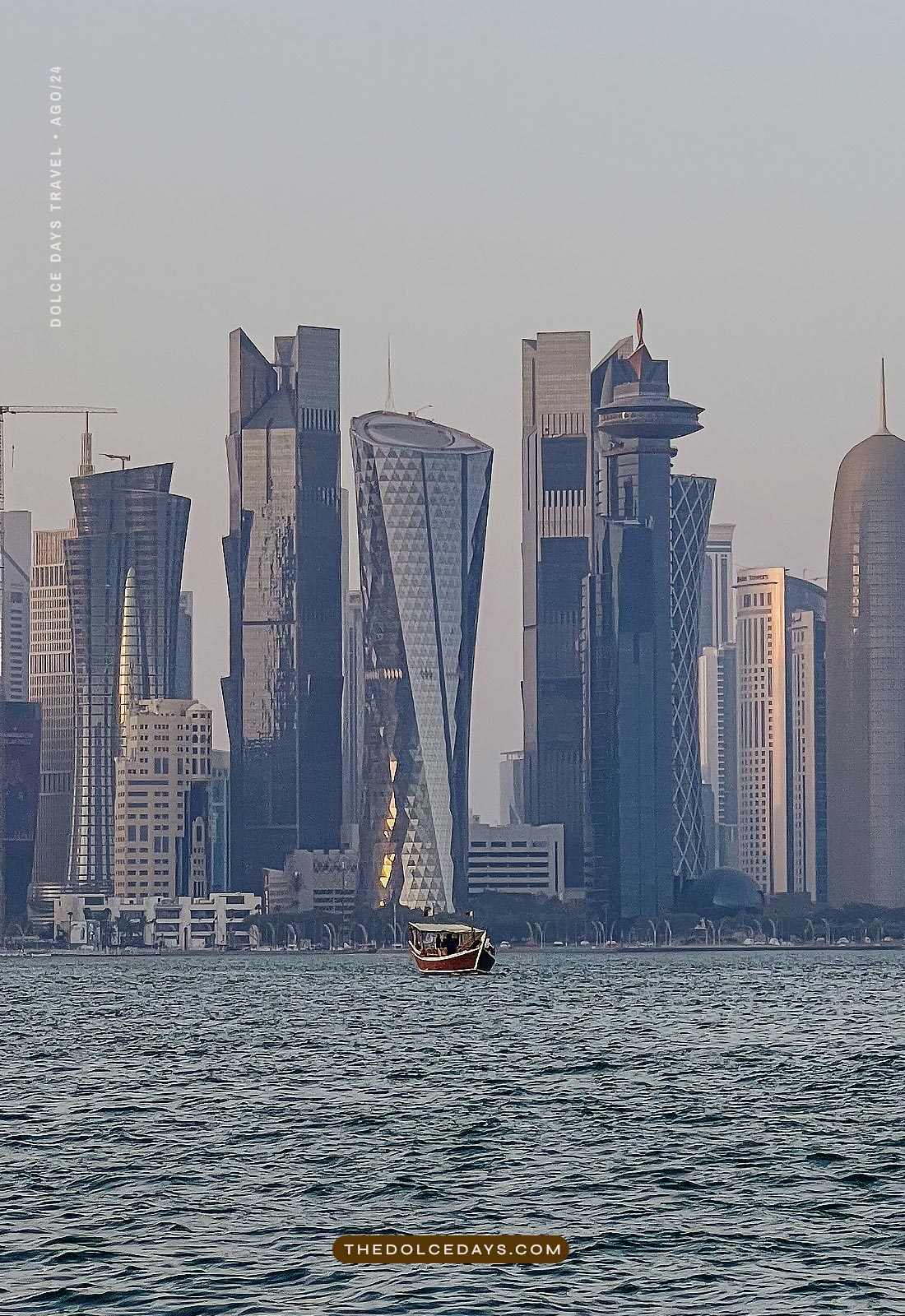 Prédios comerciais em Doha vistos do Corniche Point View