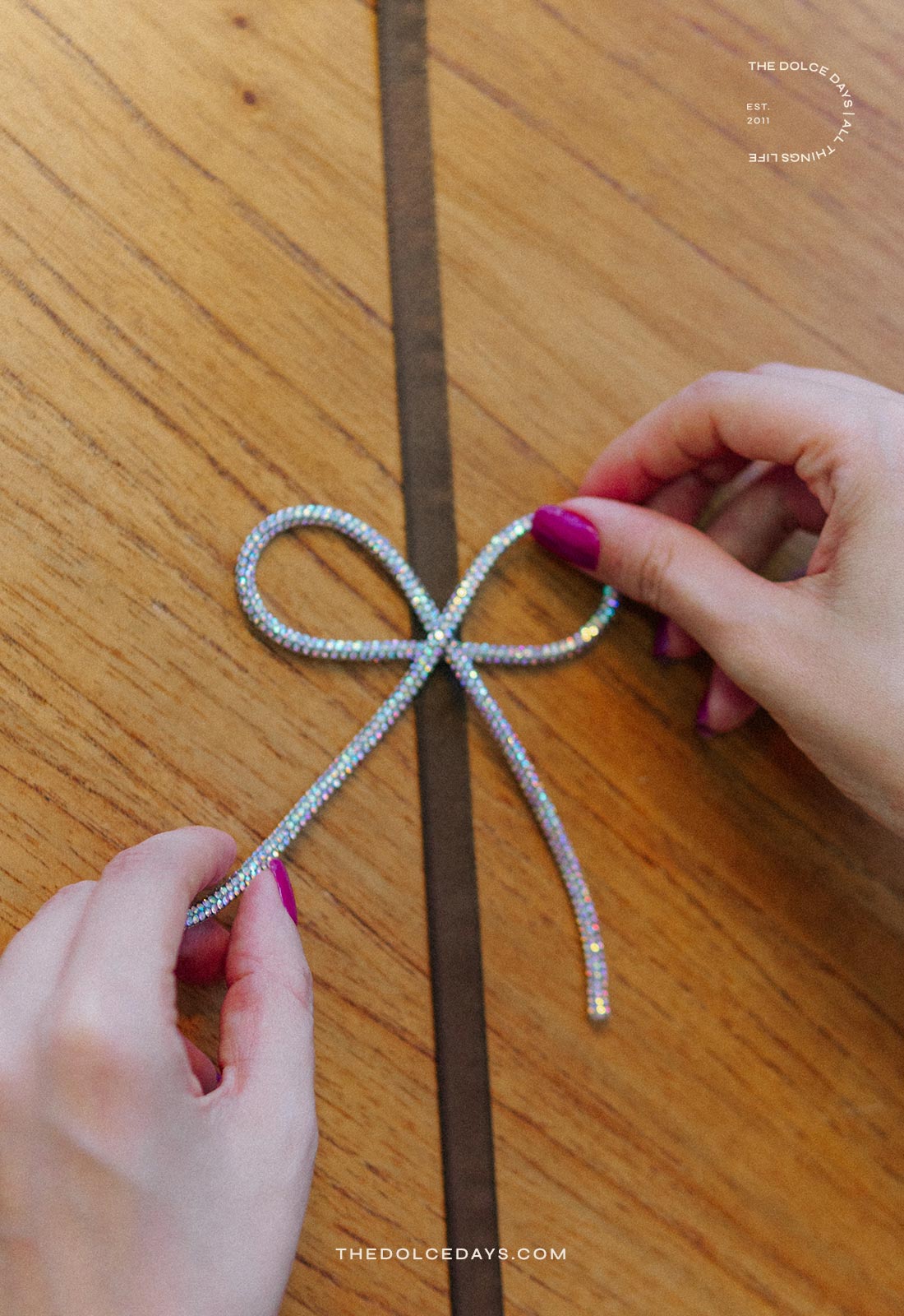 Colocando o laço sobre a fota