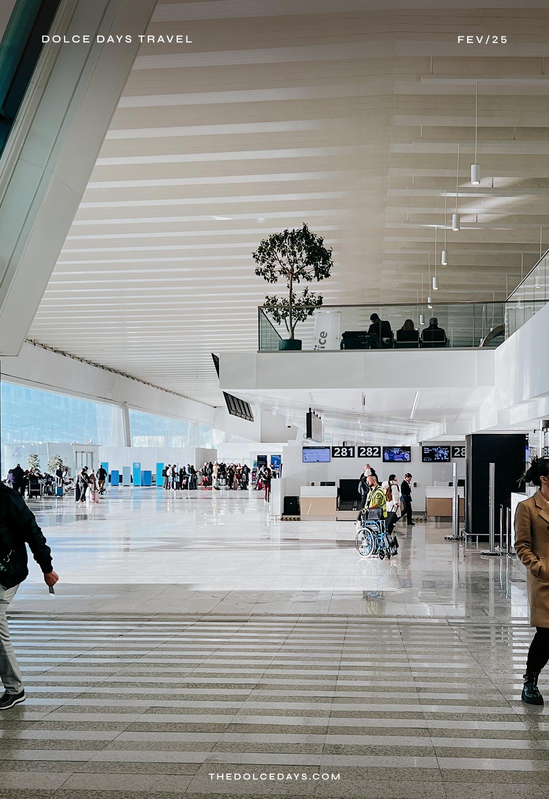 Área de chek-in no aerporto internacional Leonardo da Vinci