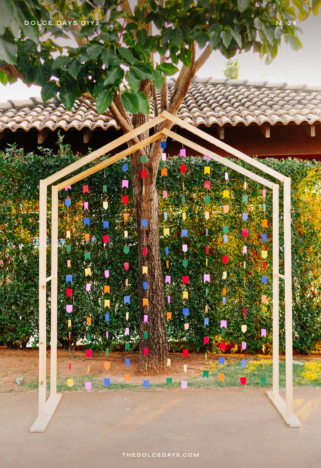 Fundo para fotos de festa junina decorado com bandeirinhas de papel