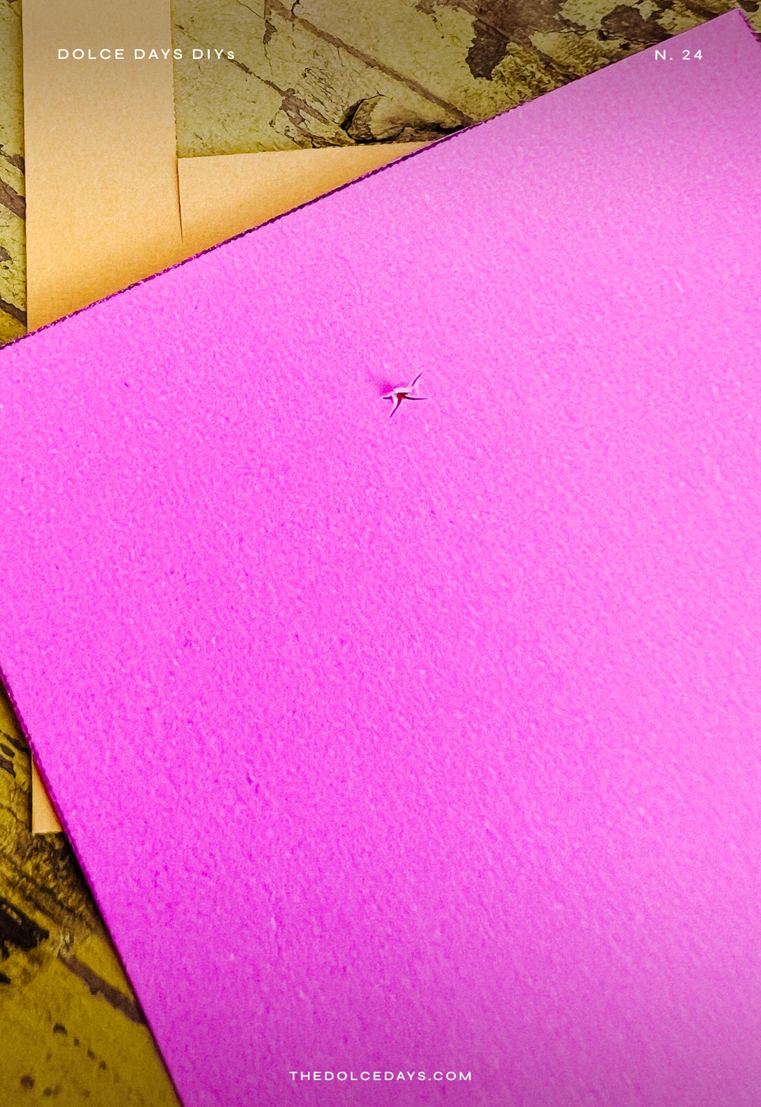 Detalhe do corte na bandeirinha de papel