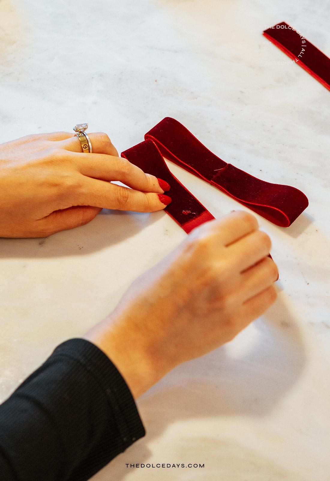 Festão de Laços de Veludo DIY Fácil Natal 2025