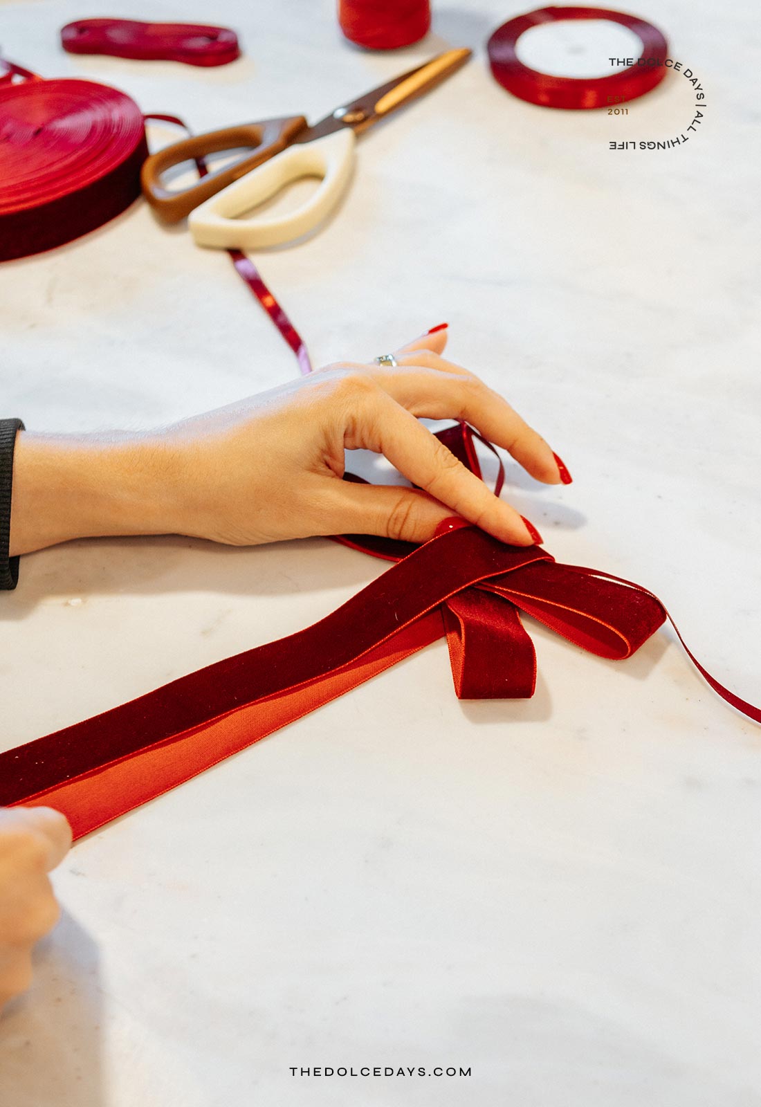 Festão de Laços de Veludo DIY Fácil Natal 2025