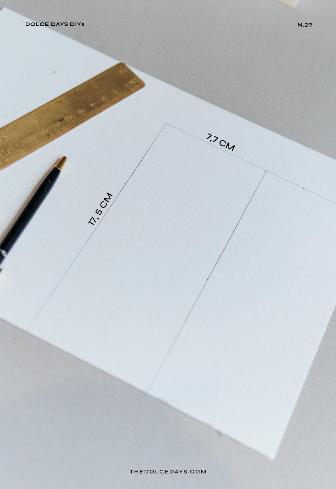 Fazendo o reforço de fundo com papel paraná