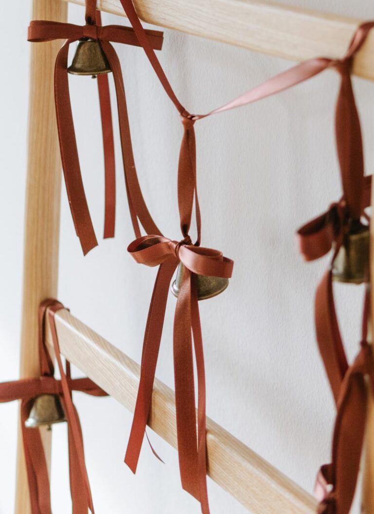 Festão de Laços e Sinos – DIY
